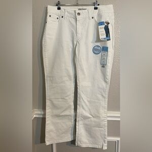 White Women's Boot Cut Jeans || Size 14 || See photos for callouts